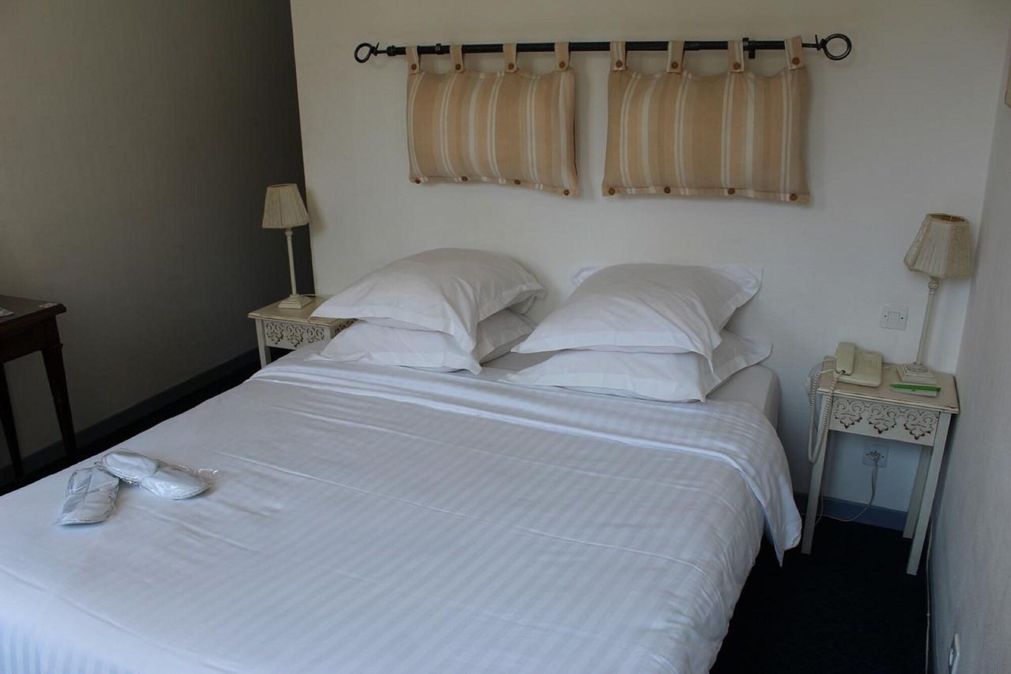Ruc Hotel Cannes Exterior foto